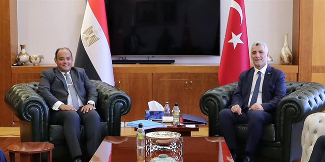 Ticaret Bakanı Bolat: Mısır ile karşılıklı ticaretimizi 15 milyar dolara ulaştırmayı kararlaştırdık