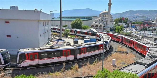İzmir'de metro ve tramvay işçilerinin grevi sona erdi