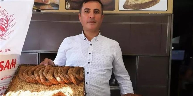 'Çok büyük ihtimalle önümüzdeki aylarda 15 TL'ye simit yiyebiliriz'