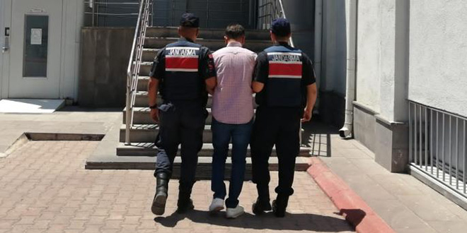 FETÖ üyesi ihraç emniyet müdürü, jandarmadan kaçamadı