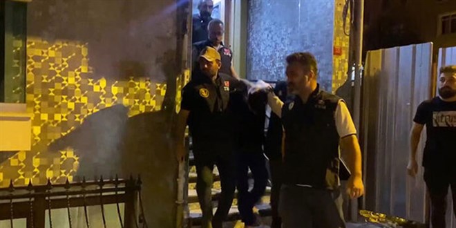 AVM'ye patlayıcı bırakmaya çalışırken yakalanan terör örgütü üyelerinden 10'u tutaklandı