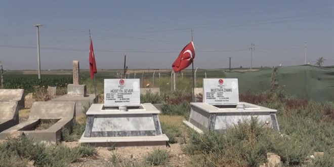 Köy muhtarı sayesinde, 65 yıl önce şehit olan ağabeyinin mezarını ziyaret etti