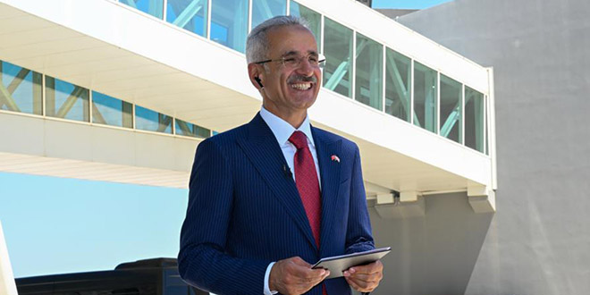 Bakan Uraloğlu paylaştı: 7 ayda 118 milyondan fazla yolcu uçtu