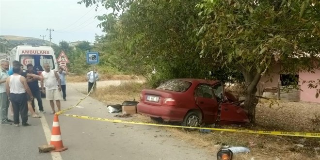 Samsun'daki trafik kazasında 2 kişi öldü, 1 kişi yaralandı