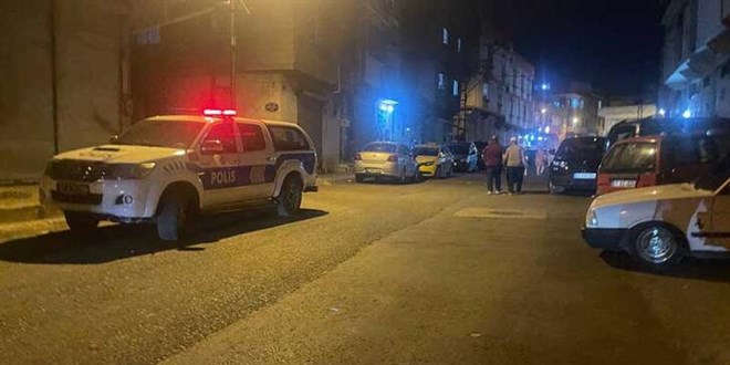 Şehir magandası otomobilden rastgele ateş açtı: 8 yaralı