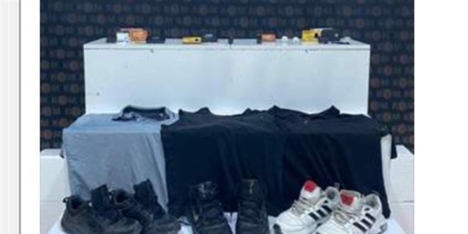 Kars'ta ehliyet sınavında 4 kişi kopya düzeneğiyle yakalandı