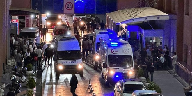 Batman'da çıkan taşlı sopalı kavgada 6'sı ağır 19 kişi yaralandı