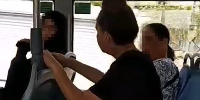 Çarşaflı kadına hakaret ettiği iddiasıyla gözaltına alınan şüpheli serbest