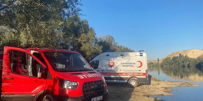 Serinlemek için Kızılırmak'a giren yabancı uyruklu kişi kayboldu