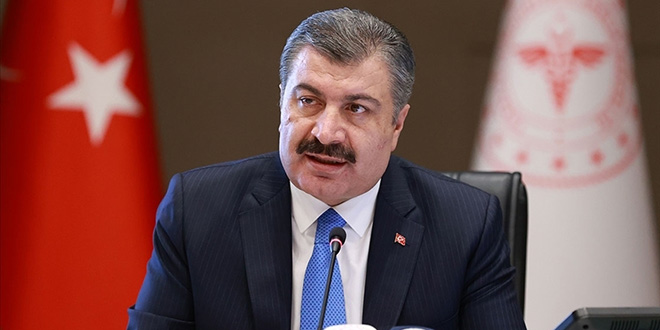 Sağlık Bakanı Koca'dan YKS'de tıp fakültesini seçen öğrencilere tebrik