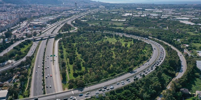 İzmir'de bazı yollar yarın araç trafiğine kapatılacak