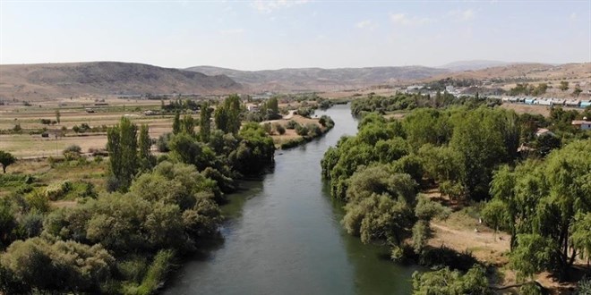 Kızılırmak'a serinlemek için giren genç hayatını kaybetti