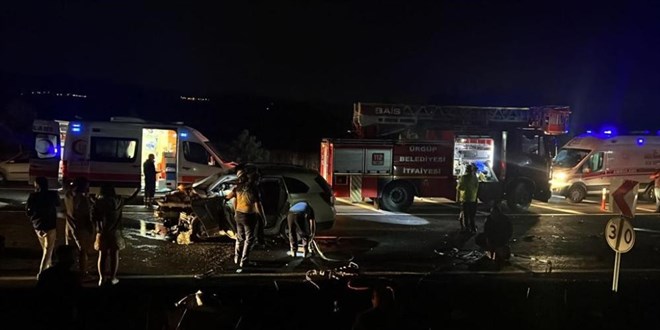 Nevşehir'de cip ile otomobil çarpıştı: 4 ölü, 2 yaralı