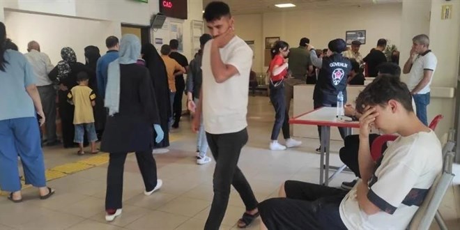 Yüzlerce kişinin hastanelere koştuğu ilçede çeşme suyunu kullanmayın uyarısı