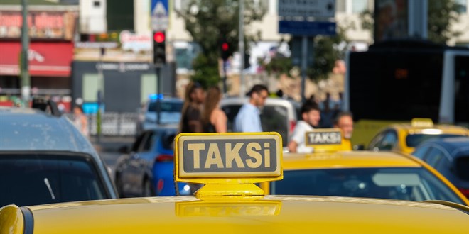 stanbul'da austosun zam ampiyonu taksiler!