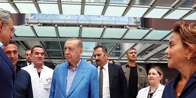 Erdoğan, Sabancı çiftini ziyaret etti