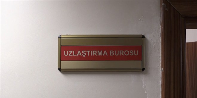 Kadınların etek altı görüntüsünü çeken komiserin dosyası Uzlaştırma Bürosu'nda
