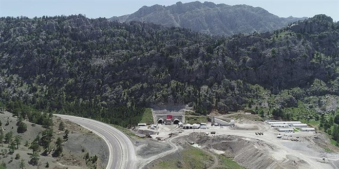 İç Anadolu'yu Akdeniz'e bağlayan yolda 'kış çilesi' bitiyor