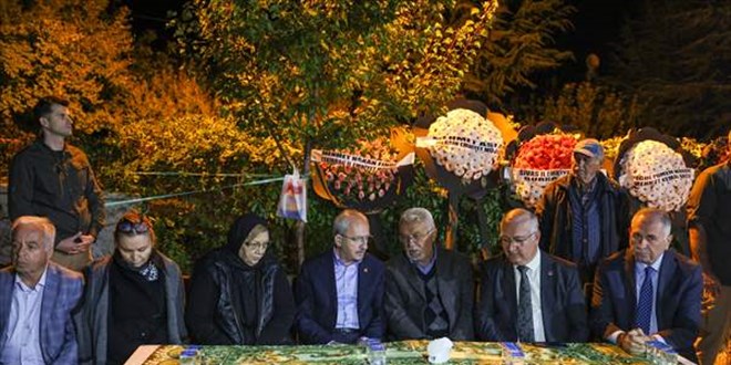 Kılıçdaroğlu'ndan Bitlis POMEM Müdürü Kaman'ın ailesine taziye ziyareti