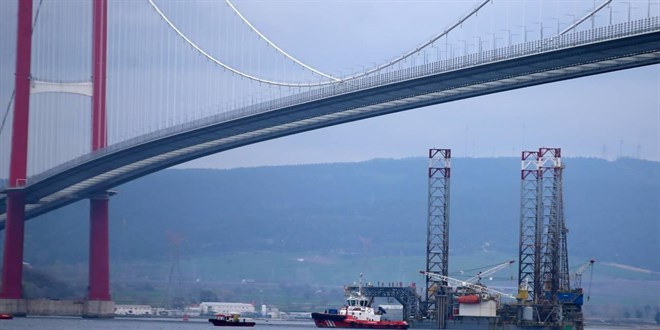 Çanakkale Boğazı yeniden trafiğe açıldı
