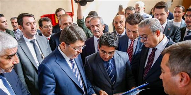 Adalet Bakanı Tunç, müzeye dönüştürülecek Diyarbakır Cezaevi'ni ziyaret etti