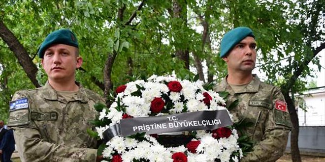 Kosova'da 1999'da ehit den Trk askeri anld