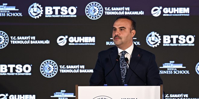 Bakan Kacır: Kongrenin ana teması İstikbal Göklerdedir