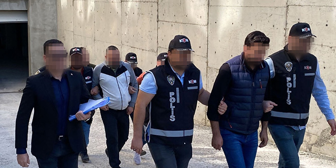 Erzurum'da FETÖ operasyonunda yakalanan 2 zanlı tutuklandı