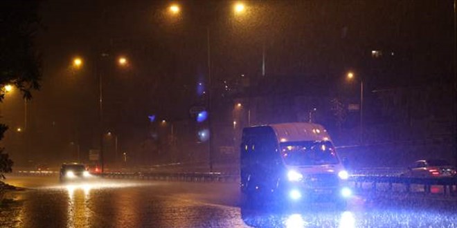 İstanbul'da sağanak etkili olmaya başladı