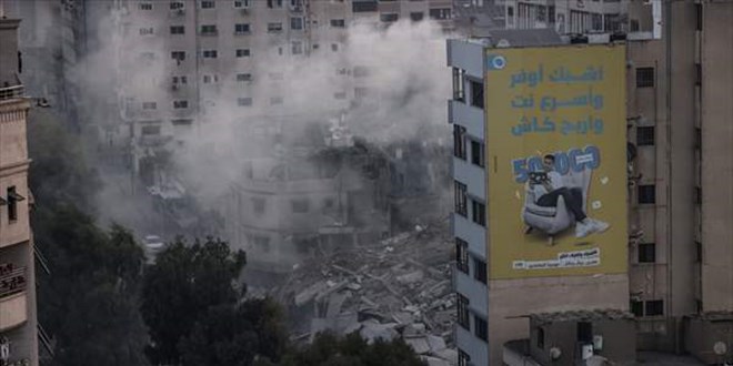 İsrail'in Gazze'ye saldırılarında ölenlerin sayısı 256'ya yükseldi