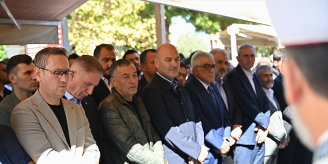 Başakşehir Belediye Başkanı Kartoğlu'nun annesi için cenaze töreni yapıldı