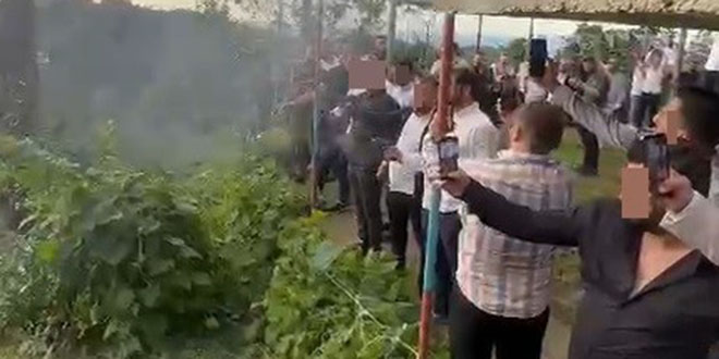 Yan yana dizildiler, peş peşe silahları böyle ateşlediler