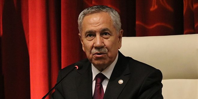 Bülent Arınç'ın ofisinin önüne tepki olarak gıda kolisi bırakıldı