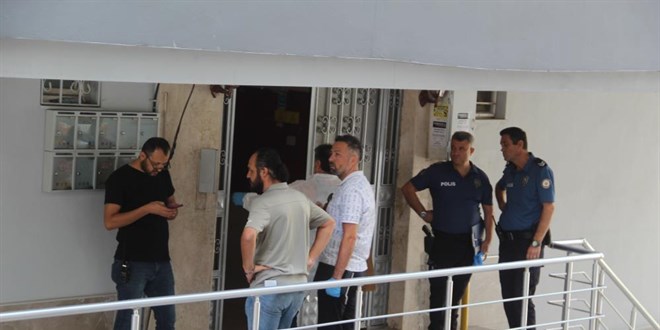 Evinde l bulunan MHP l Ynetim Kurulu yesinin lmnde cinayet phesi