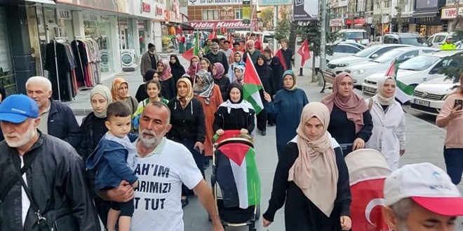 Filistin'e doğru yürüyen gruba Niğde'den de katılanlar oldu
