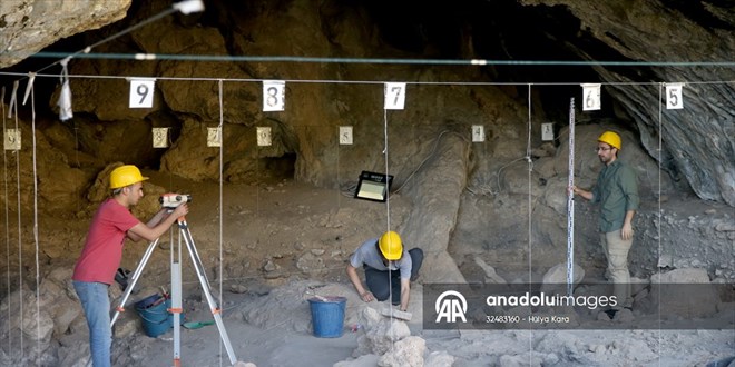 Kahramanmara'ta maara kazsnda 12 bin yllk olduu dnlen mezar bulundu