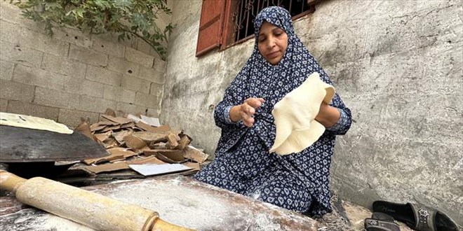 Gazze'de günlük yaşam İsrail'in saldırıları gölgesinde sürüyor
