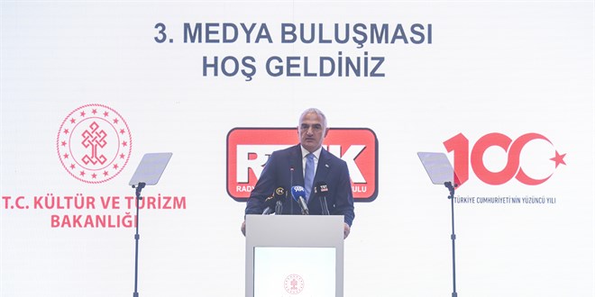 Bakan Ersoy: Uluslararası manipülasyonlara karşı ülkemizi ve medyamızı korumalıyız