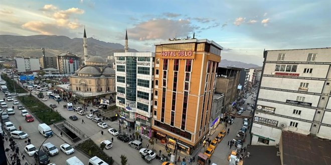 Yüksekovalılar 'yeni yüzyılda' il müjdesini dört gözle bekliyor