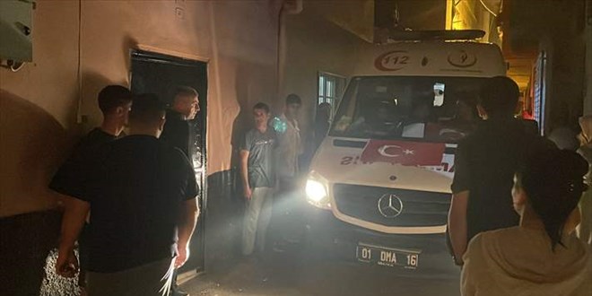 Adana'da 12 yaşındaki çocuk evinde başından vurulmuş halde ölü bulundu