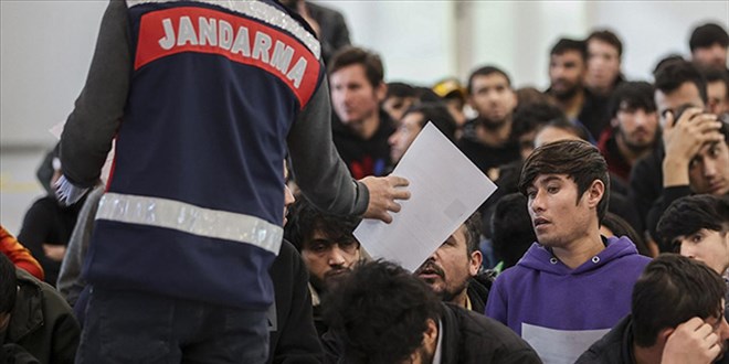 Kars'ta yakalanan 23 düzensiz göçmen sınır dışı edilecek