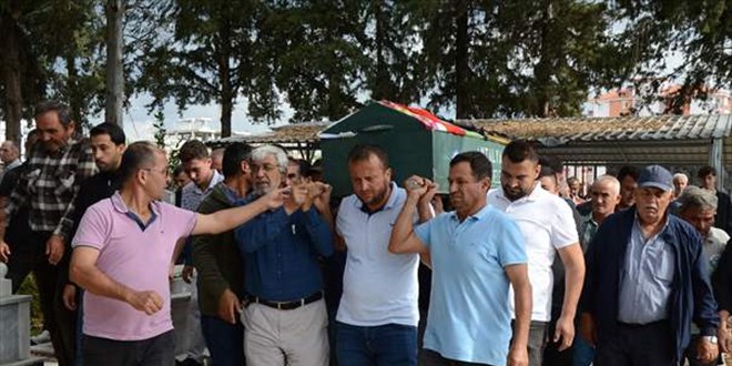 Antalya'da trafik kazasında yaralanan lise öğrencisi tedavi gördüğü hastanede öldü