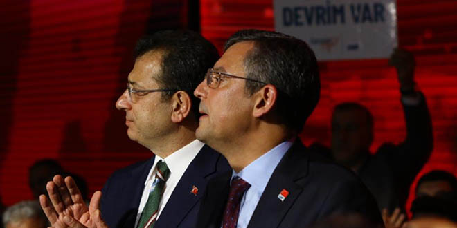 Özgür Özel: Salondan 130 milletvekilimizle el ele omuz omuza çıkıyorum
