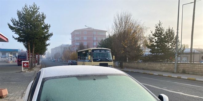 Üç ilde soğuk hava ve kırağı etkili oldu