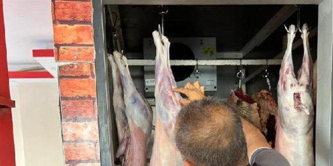 Batman'da 'kaçak et' operasyonu; 1 ton 141 kilo et imha edildi