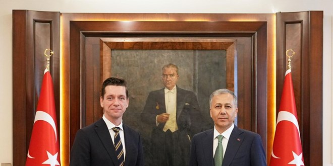 Bakan Yerlikaya, Danimarka Göç ve Entegrasyon Bakanı Bek ile görüştü
