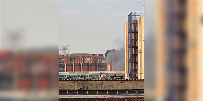 Başakşehir'de sanayi sitesinde çıkan yangın söndürüldü