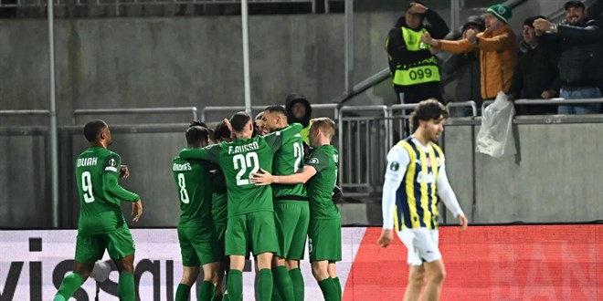 Fenerbahe'nin Avrupa'daki galibiyet serisi de sona erdi