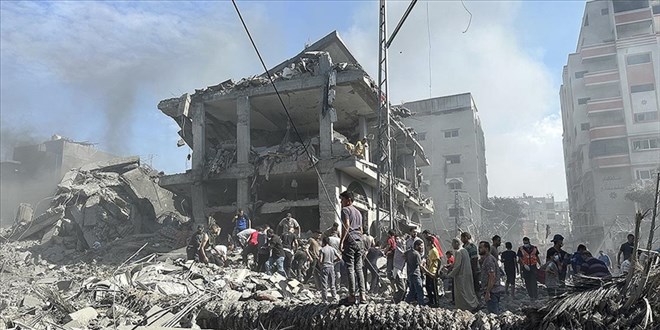 İsrail'in vurduğu Al-Buraq Okulu'nda can kaybı 50'ye yükseldi