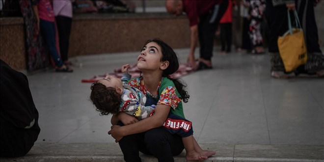 Sınır Tanımayan Doktorlar: Gazze'deki hastaneler son 24 saatte acımasız bombardımana maruz kaldı